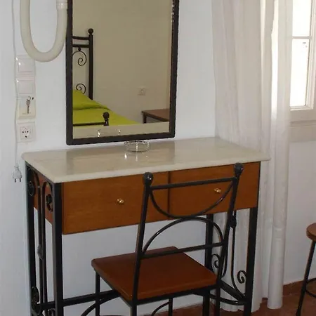 Anemos & Aparthotel Ornos (Mykonos)