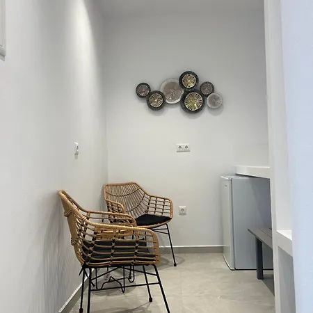 Aparthotel Anemos &