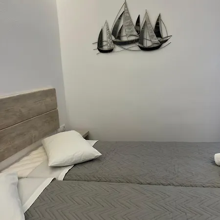Aparthotel Anemos & 3*