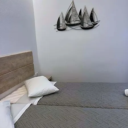 Aparthotel Anemos & 4*
