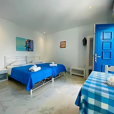 Aparthotel Anemos &